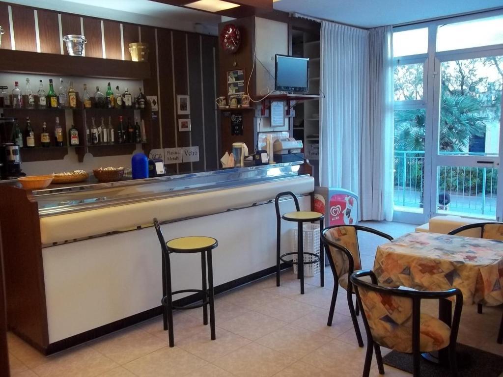 Hotel Italia Сенигалия Екстериор снимка